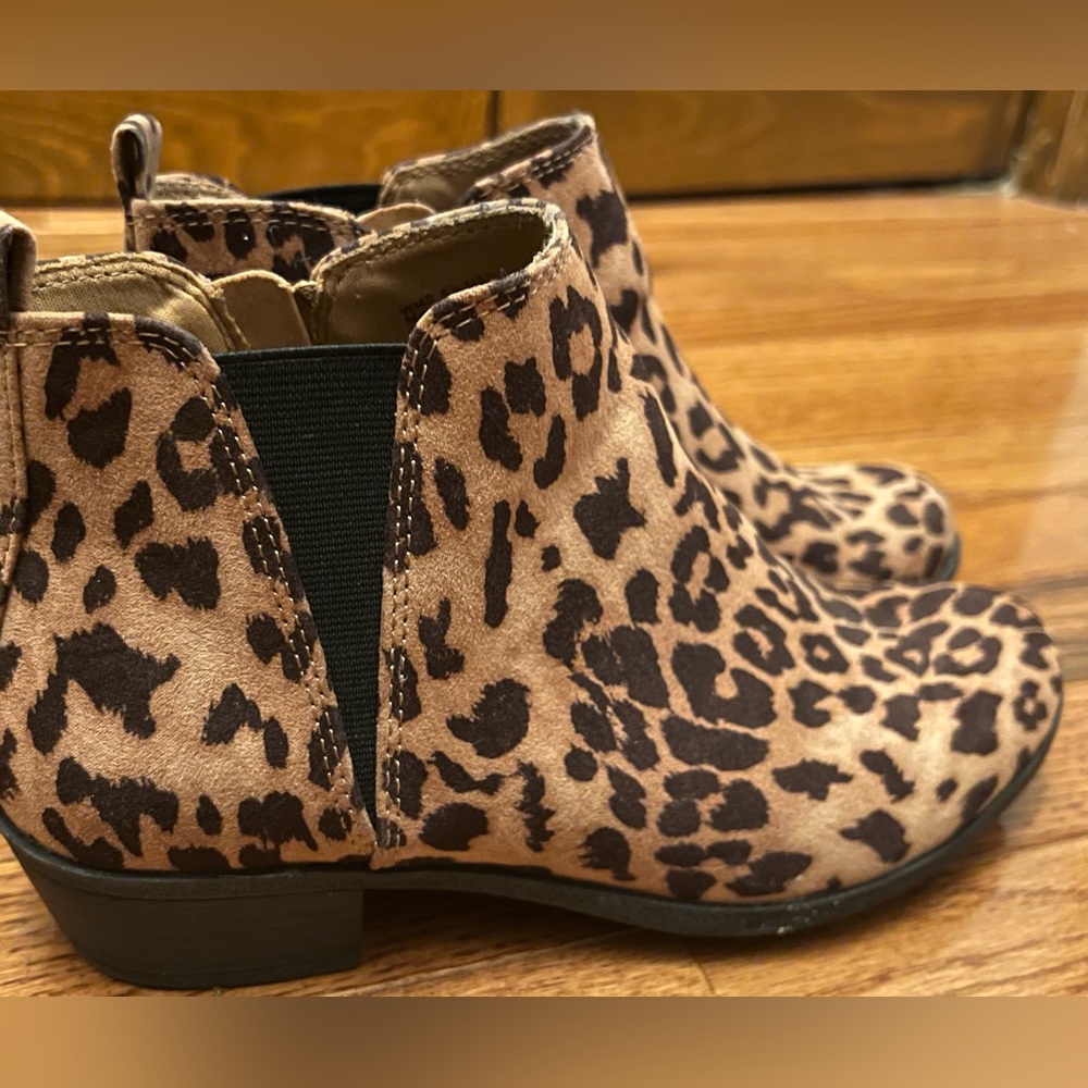 Women's booties